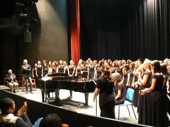 ASU Women's Choir workshop with Whitacre. Photo: ©ANVidean 2013